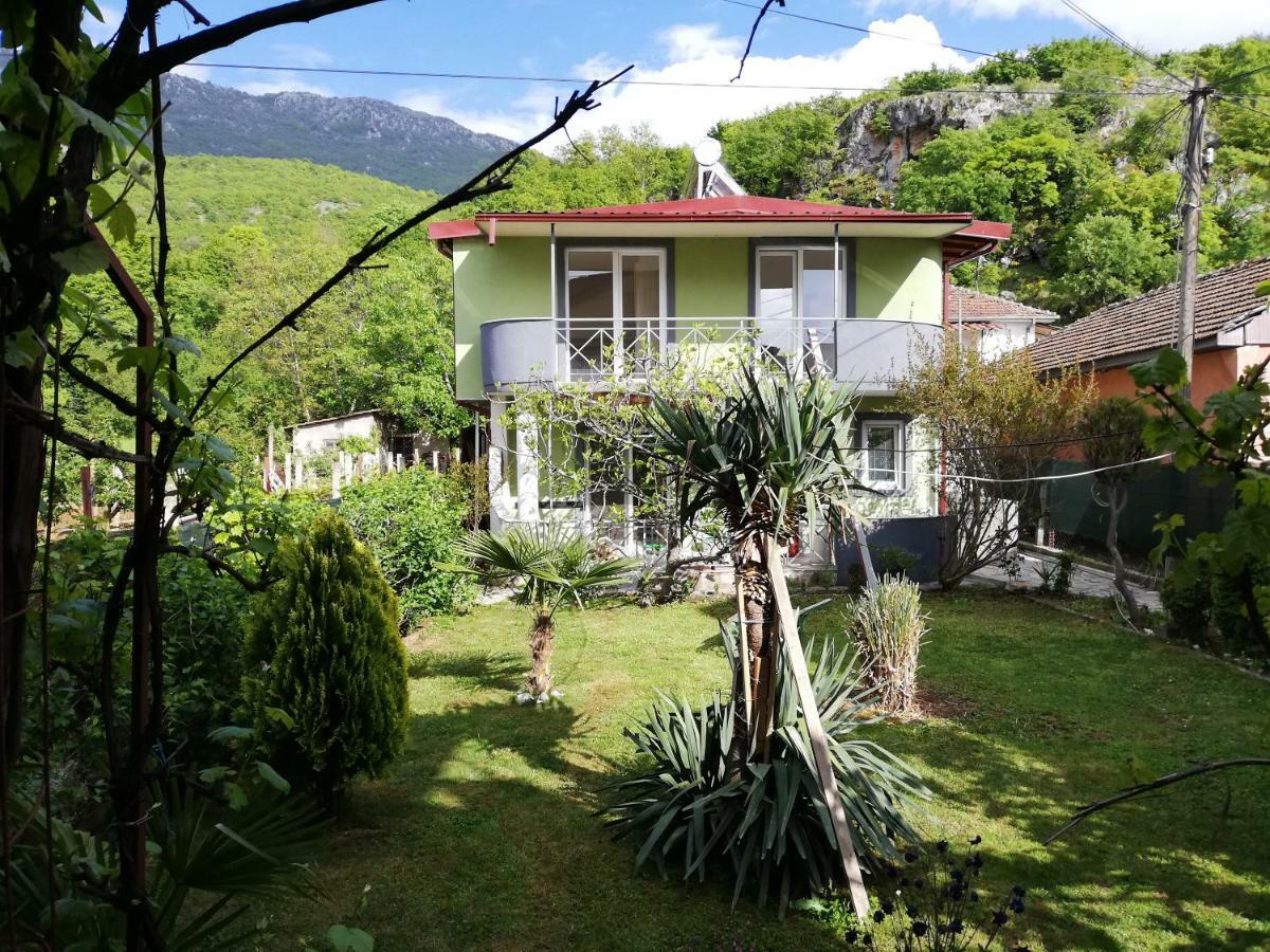 Lile Pestani Accommodation Exterior photo